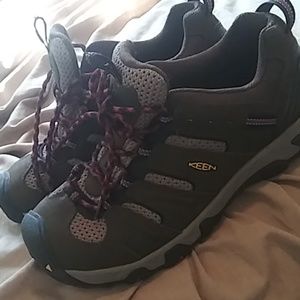 Keen shoes